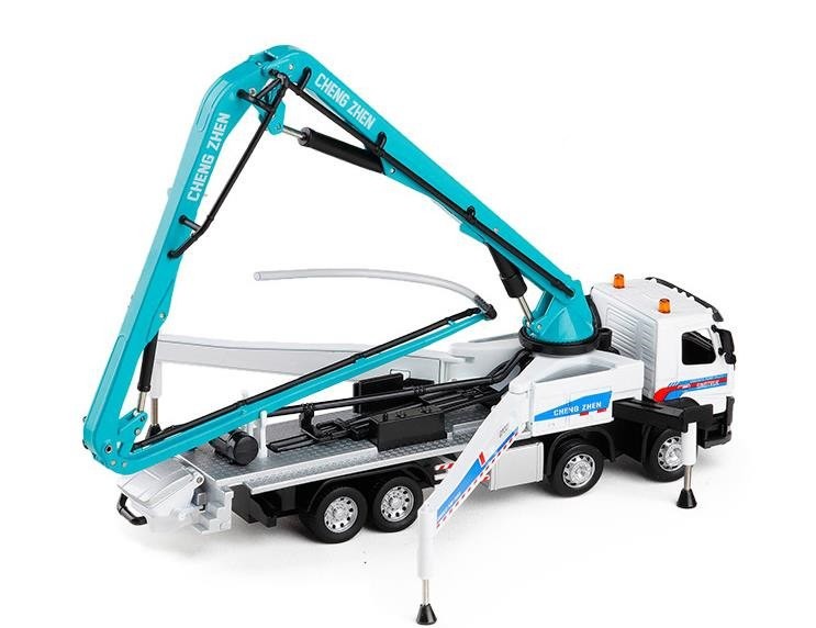 1/50 VOLVO FH 8X4 BETON POMPASI MAKETİ (beyaz-mavi)