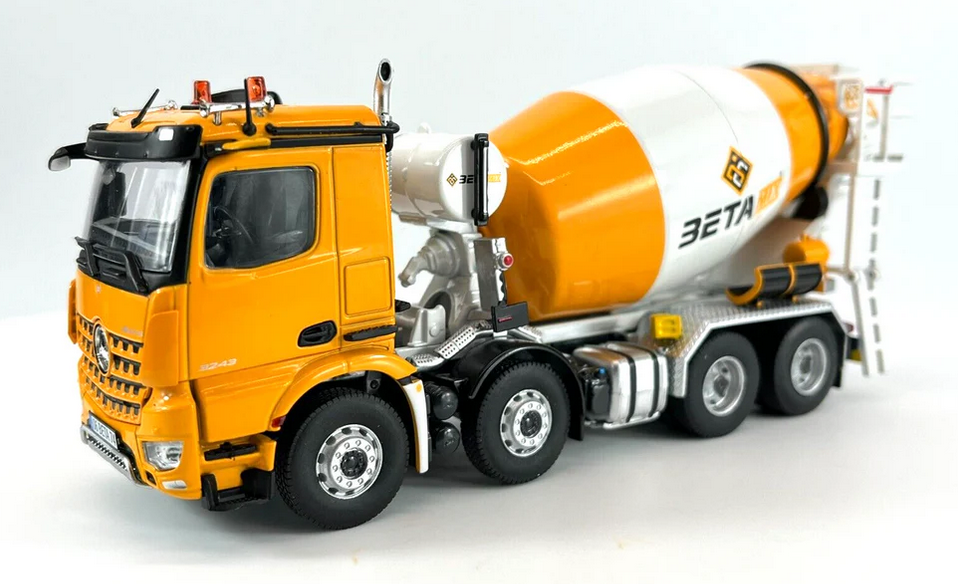 1/50 MERCEDES AROCS 8X4 BETAMIX BETON MİKSERİ MAKETİ