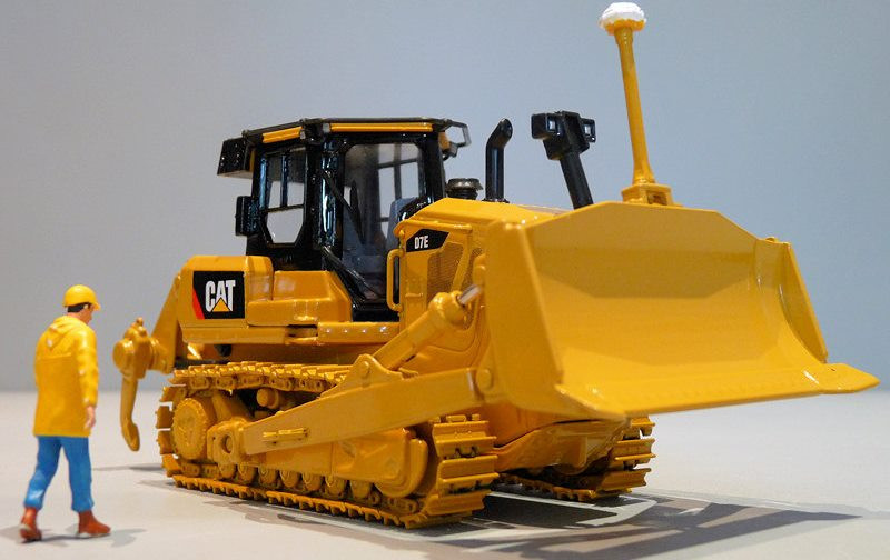 1/50 CAT D7E DOZER MAKETİ DM85224