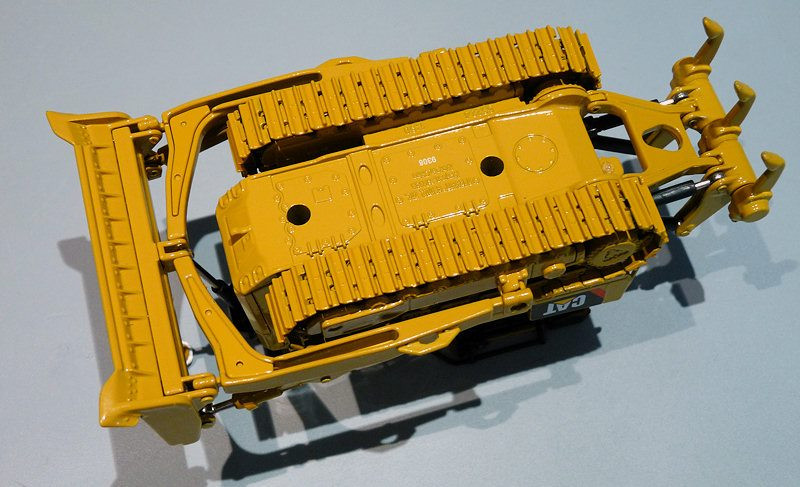 1/50 CAT D7E DOZER MAKETİ DM85224