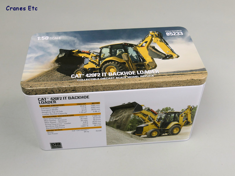 1/50 CAT 420F2 IT BEKOLODER MAKETİ DM85233