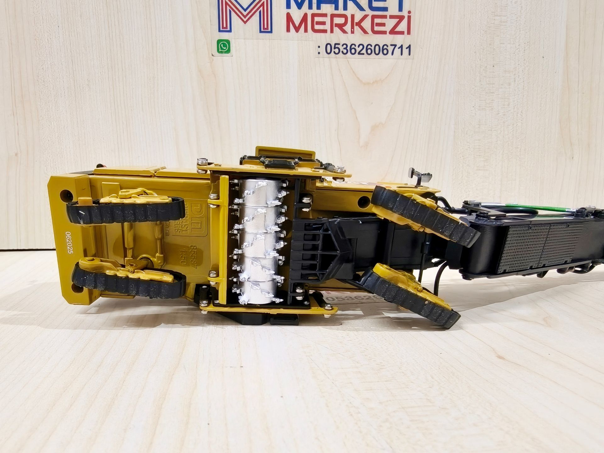 1/50 CAT PM622 SOĞUK FREZE ASFALT KAZIMA MAKİNESİ - DM85587