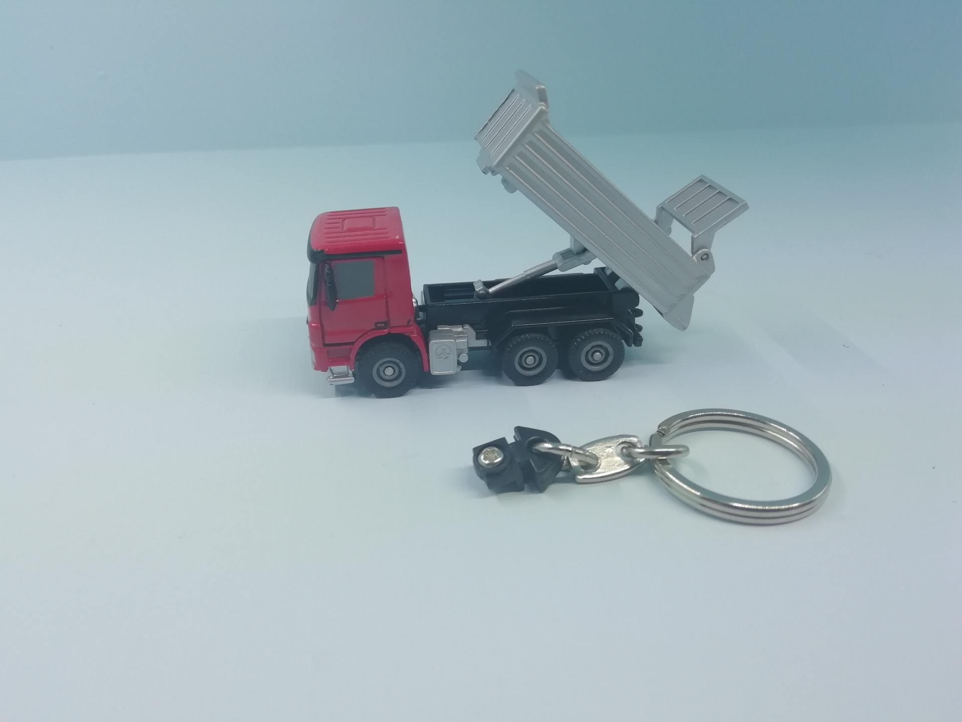 MERCEDES ACTROS KAMYON ANAHTARLIK