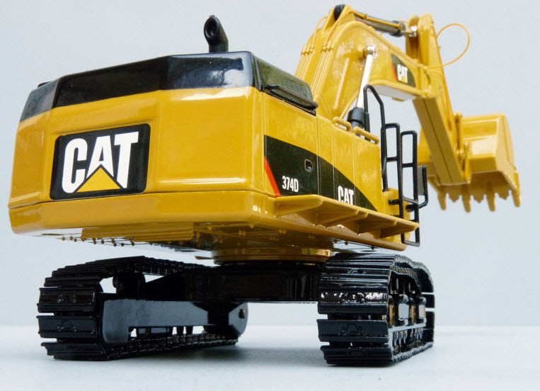 1/50 CAT 374D EKSKAVATÖR MAKETİ DM85274