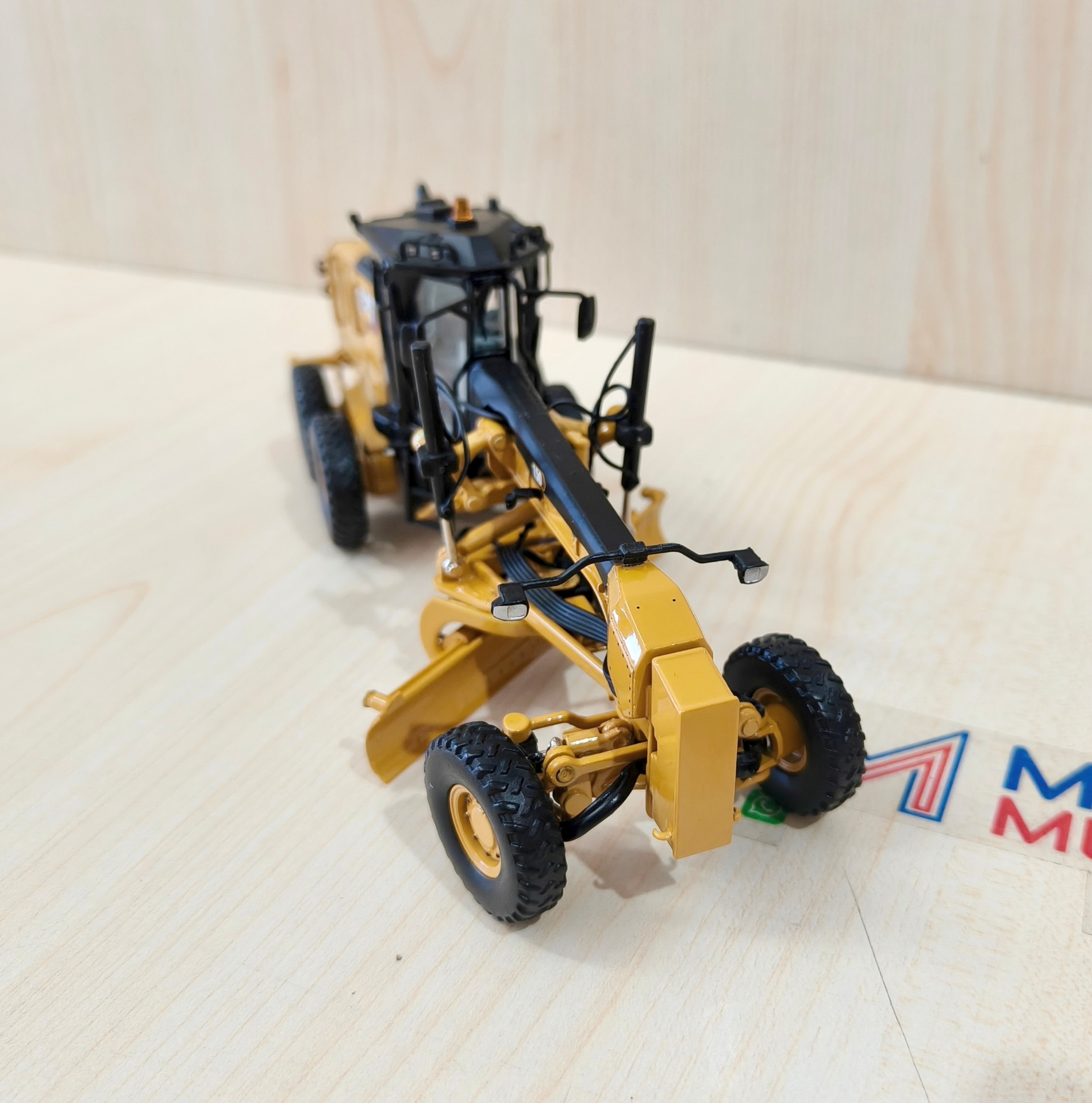 1/50 CAT 150 GREYDER MAKETİ DM85667 (ÇAMURLUKSUZ)