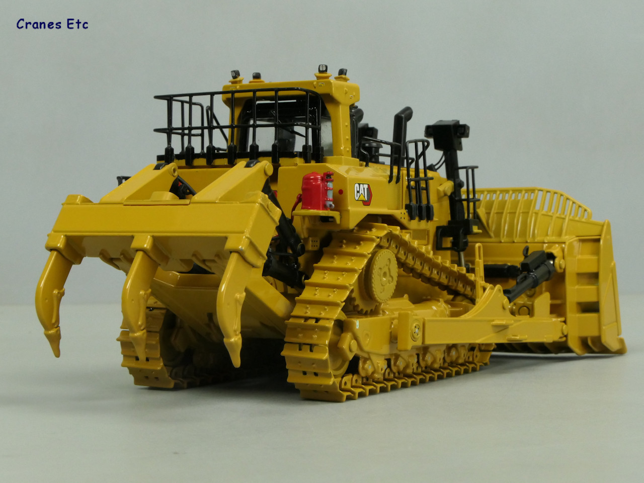 1/50 CAT D11 TKN DOZER MAKETİ - DM85604