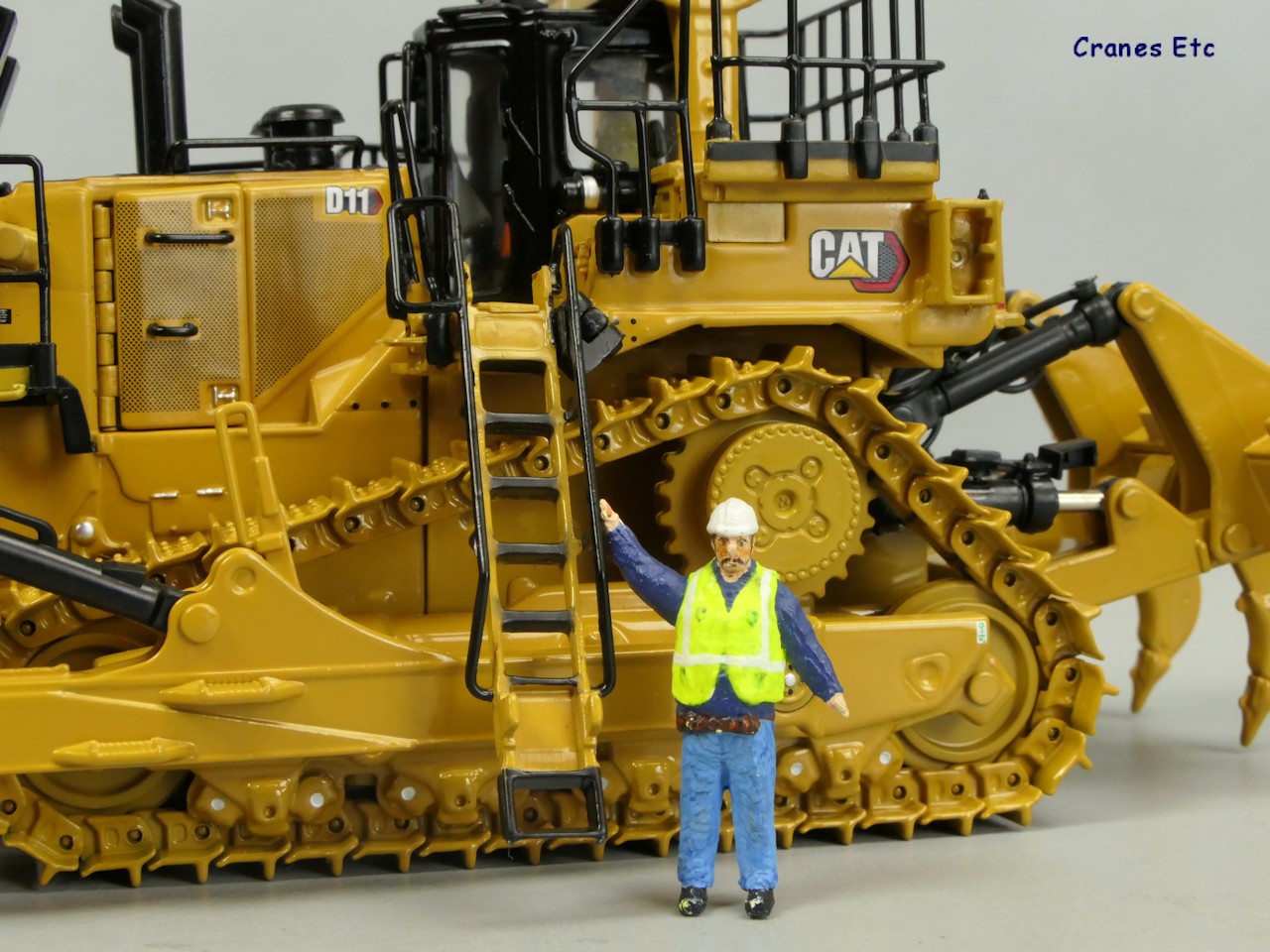 1/50 CAT D11 TKN DOZER MAKETİ - DM85604