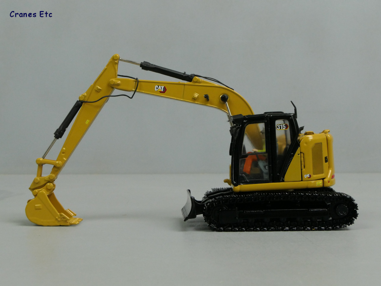 1/50 CAT 315 EKSKAVATÖR MAKETİ DM85957