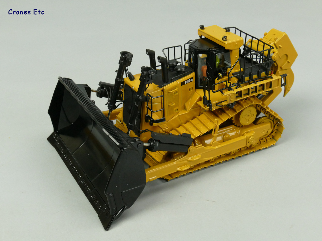 1/50 CAT D11T CD DOZER MAKETİ - DM85567